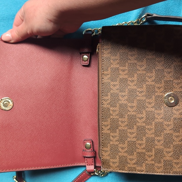 Karl Lagerfeld crossbody purse - Picture 8 of 11